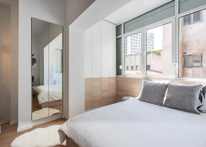 Highline 3bdr In Calea Victoriei * Bucureşti